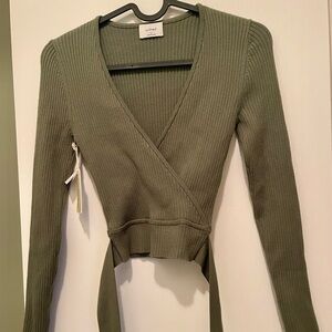 Aritzia Wilfred sweater sage green XS